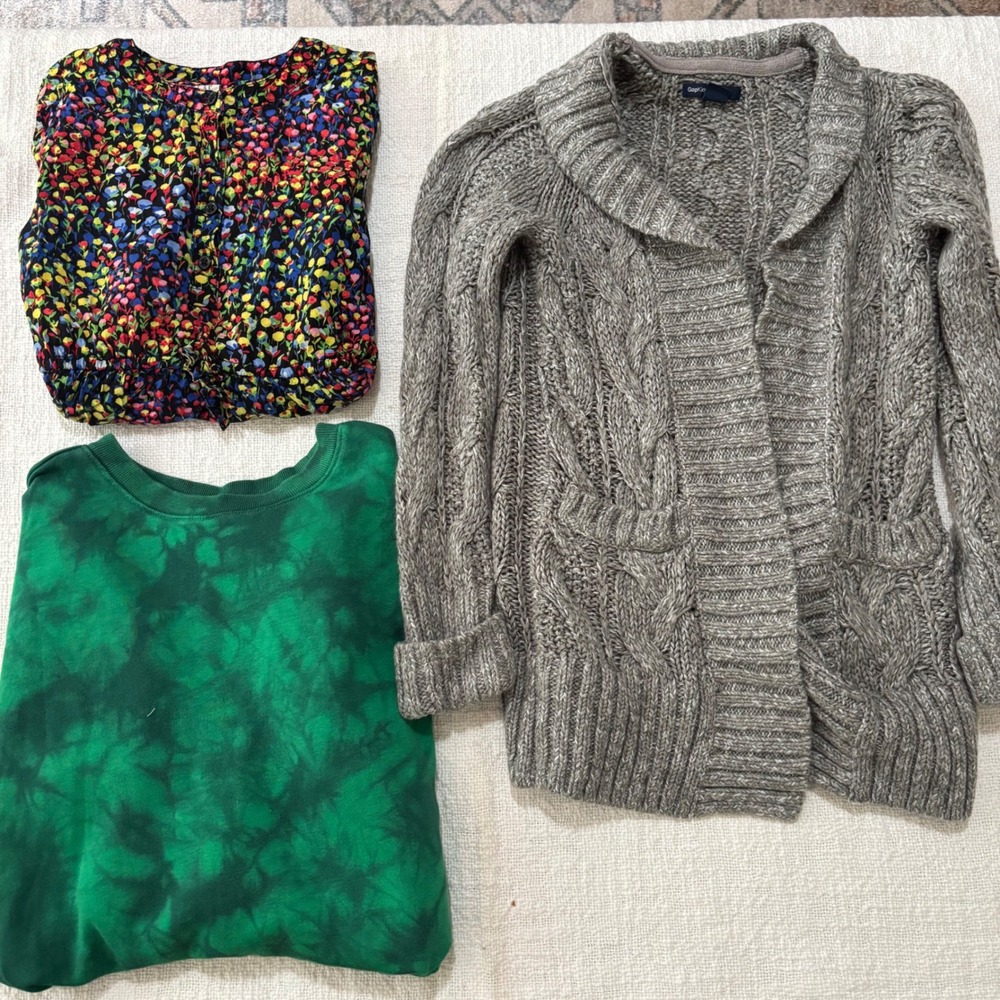 Gap Kids Lot of 3 Size S 6-7 Cardigan Sweatshirt Floral Top Green Grey Multi
